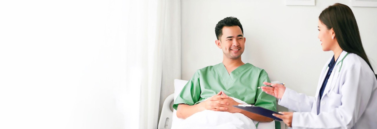 patient with doctor 